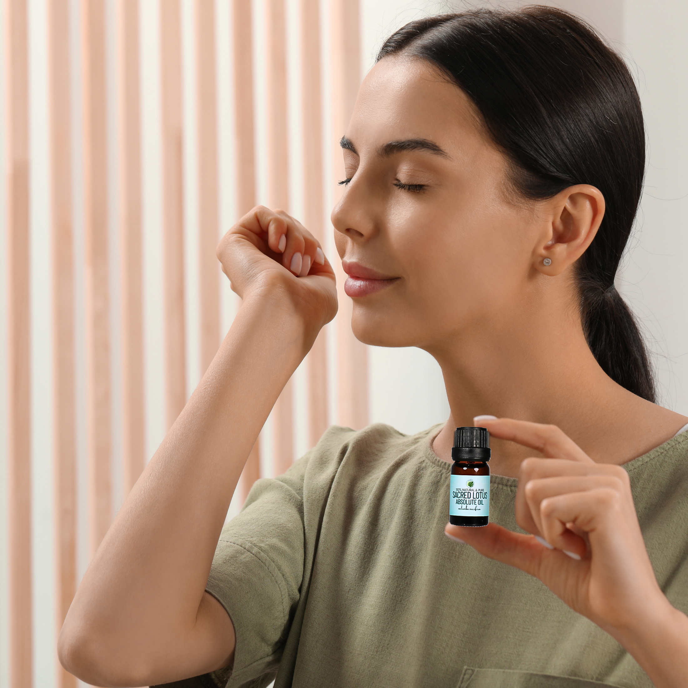 Sacred Lotus Absolute Oil • Nelumbo nucifera